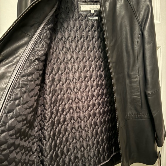 Leather jacket - Picture 3 of 3